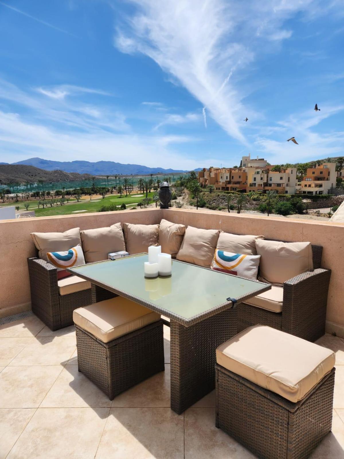 Atico Esquinero Con Preciosas Vistas Al Valle Del Este Golf Con Piscina Comunitaria! Vera Exterior foto